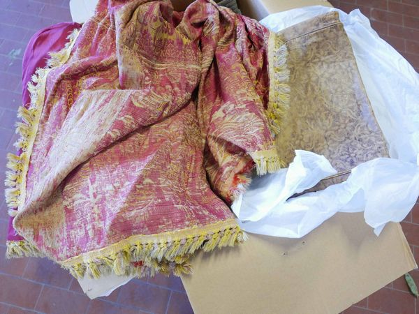 Lotto di due scatole  - Asta Dimore italiane | Cambi Time - Associazione Nazionale - Case d'Asta italiane