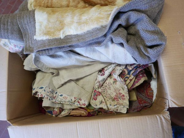 Lotto di due scatole  - Asta Dimore italiane | Cambi Time - Associazione Nazionale - Case d'Asta italiane