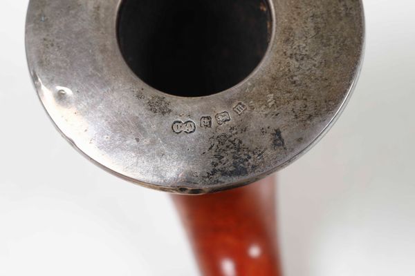 Pipa in legno, bachelite e argento, entro custodia originale in pelle. Inghilterra, citt� di Birmingham  - Asta Dimore italiane | Cambi Time - Associazione Nazionale - Case d'Asta italiane
