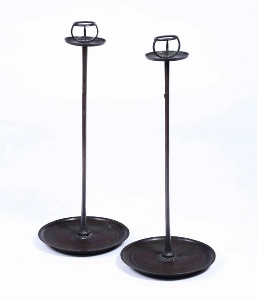 Coppia di portacandela in ferro  - Asta Dimore italiane | Cambi Time - Associazione Nazionale - Case d'Asta italiane