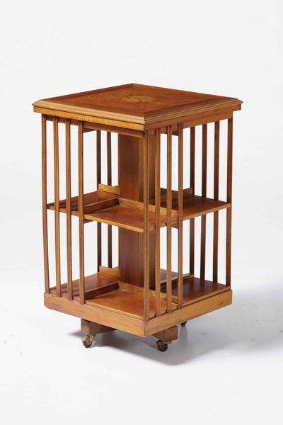 Libreria girevole in stile inglese con piano intarsiato  - Asta Dimore italiane | Cambi Time - Associazione Nazionale - Case d'Asta italiane