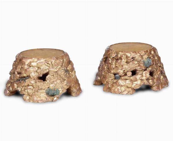 Coppia di basi di vaso a finta roccia in legno dorato, stile settecentesco  - Asta Dimore italiane | Cambi Time - Associazione Nazionale - Case d'Asta italiane