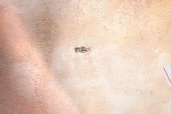 Centrotavola in piombo di gusto liberty. XX secolo  - Asta Dimore italiane | Cambi Time - Associazione Nazionale - Case d'Asta italiane