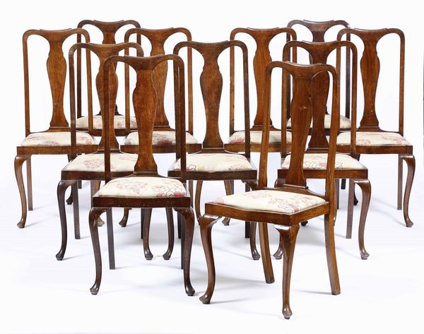 Undici sedie in rovere. Inghilterra, in parte del XVIII secolo  - Asta Dimore italiane | Cambi Time - Associazione Nazionale - Case d'Asta italiane