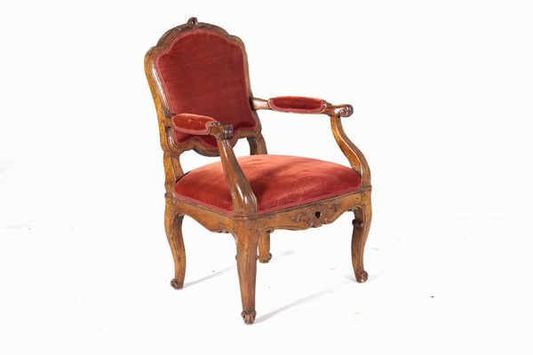 Poltrona in legno intagliato, XIX secolo  - Asta Dimore italiane | Cambi Time - Associazione Nazionale - Case d'Asta italiane