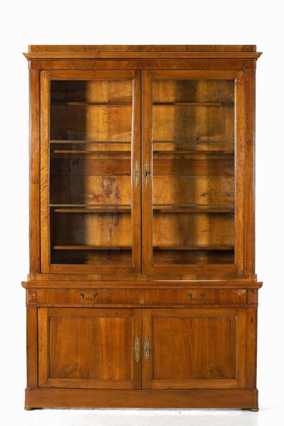 Credenza a due corpi. XIX secolo  - Asta Dimore italiane | Cambi Time - Associazione Nazionale - Case d'Asta italiane