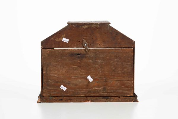 Piccola vetrina in legno laccato e dipinto. Genova XVII secolo  - Asta Dimore italiane | Cambi Time - Associazione Nazionale - Case d'Asta italiane