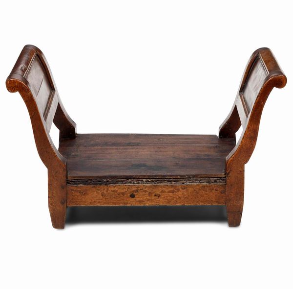 Modello di letto Impero in mogano. Genova, inizio XIX secolo  - Asta Dimore italiane | Cambi Time - Associazione Nazionale - Case d'Asta italiane