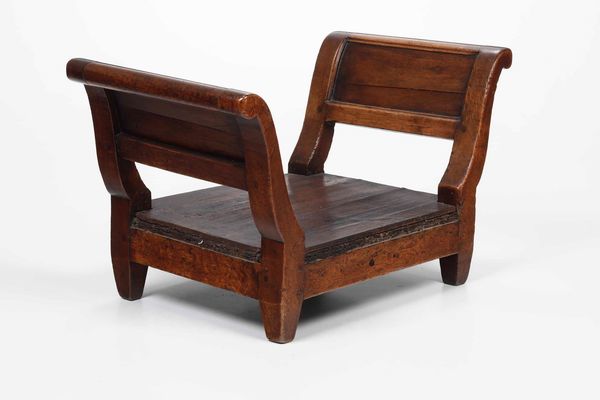 Modello di letto Impero in mogano. Genova, inizio XIX secolo  - Asta Dimore italiane | Cambi Time - Associazione Nazionale - Case d'Asta italiane