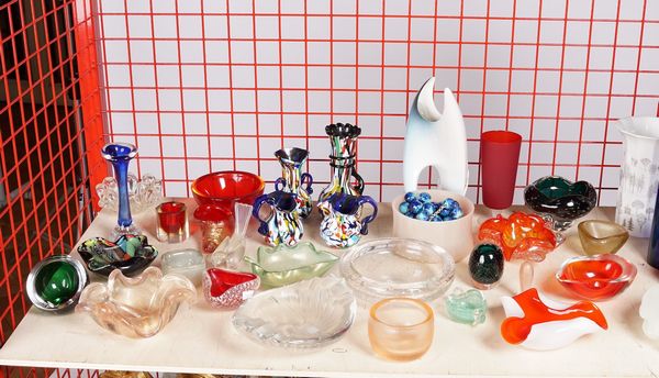 Lotto di oggetti in vetro. XX secolo  - Asta Dimore italiane | Cambi Time - Associazione Nazionale - Case d'Asta italiane