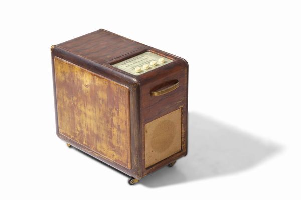 Radiogrammofono IRRADIO, circa 1950  - Asta Dimore italiane | Cambi Time - Associazione Nazionale - Case d'Asta italiane
