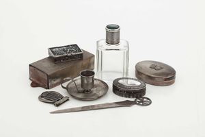 Lotto di oggetti in argento  - Asta Dimore italiane | Cambi Time - Associazione Nazionale - Case d'Asta italiane