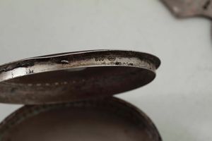 Lotto di oggetti in argento  - Asta Dimore italiane | Cambi Time - Associazione Nazionale - Case d'Asta italiane