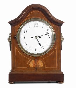 Pendola da tavolo cassa in legno intarsiato. Inghilterra 1850 circa  - Asta Dimore italiane | Cambi Time - Associazione Nazionale - Case d'Asta italiane