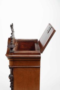 Modello di armadio portagioielli. Francia, seconda met XIX secolo  - Asta Dimore italiane | Cambi Time - Associazione Nazionale - Case d'Asta italiane