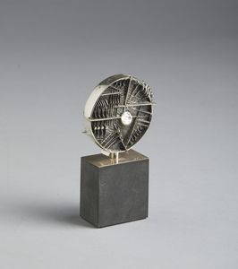 POMODORO ARNALDO (n. 1926) : Ruota per Automobile Club Italia.  - Asta Asta 384 | ARTE MODERNA E CONTEMPORANEA Online - Associazione Nazionale - Case d'Asta italiane