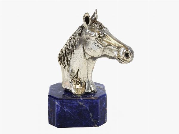 Testa di cavallo in argento  - Asta Asta 137 parte III - La dimora del collezionista: arte antica, moderna e orientale - Associazione Nazionale - Case d'Asta italiane
