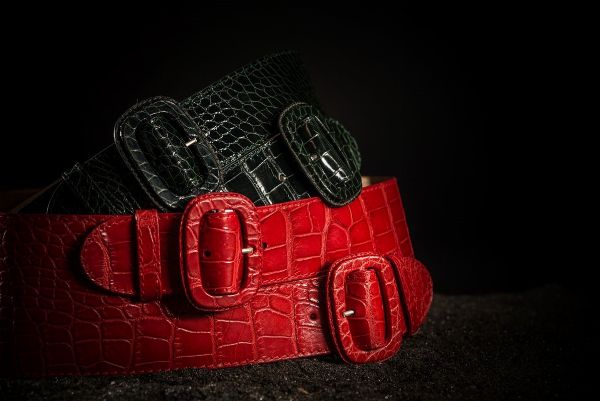 STUDIO PELLE PELLETTERIA - Scandicci (Firenze)  - Asta Asta a tempo AIRC - Associazione Nazionale - Case d'Asta italiane