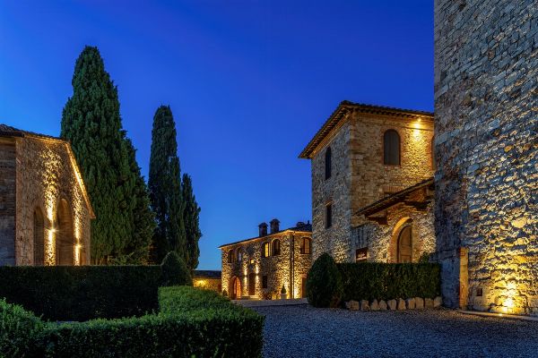 CASTELLO LA LECCIA  - Asta Asta a tempo AIRC - Associazione Nazionale - Case d'Asta italiane