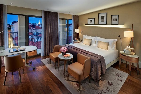 MANDARIN ORIENTAL - Milano  - Asta Asta a tempo AIRC - Associazione Nazionale - Case d'Asta italiane