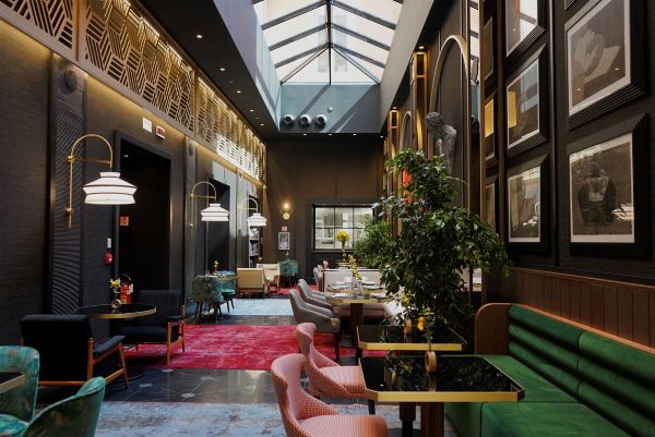 UMILTA� 36 LUXURY HOTEL ROMA  - Asta Asta a tempo AIRC - Associazione Nazionale - Case d'Asta italiane