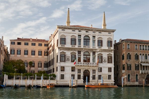 AMAN VENICE � COOK THE LAGOON  - Asta Asta a tempo AIRC - Associazione Nazionale - Case d'Asta italiane