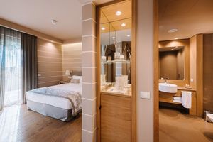 TENUTA DE L�ANNUNZIATA NATURAL RELAIS  - Asta Asta a tempo AIRC - Associazione Nazionale - Case d'Asta italiane