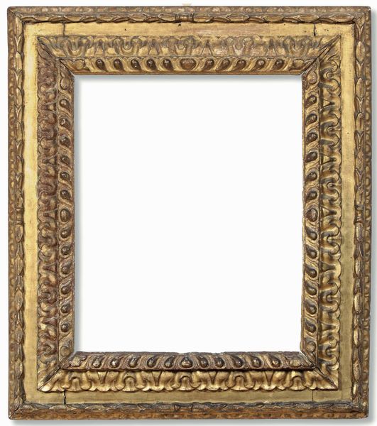 Cornice in legno modanato, intagliato a pi� ordini e dorato. Italia centrale, XVII secolo  - Asta Cornici antiche - Associazione Nazionale - Case d'Asta italiane