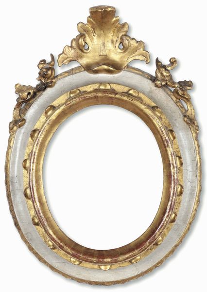 Cornice ovale in legno laccato e dorato. Emilia XVIII secolo  - Asta Cornici antiche - Associazione Nazionale - Case d'Asta italiane