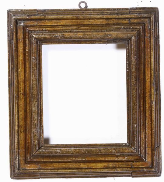 Cornice modanata �Salvator Rosa� intagliata e argentata a mecca. Italia centrale XVIII secolo  - Asta Cornici antiche - Associazione Nazionale - Case d'Asta italiane