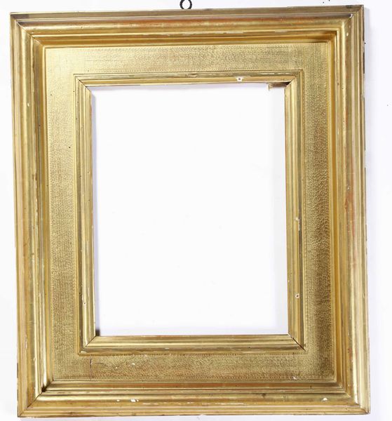 Cornice a cassetta dorata e bulinata a stelle, Italia centrale XIX secolo  - Asta Cornici antiche - Associazione Nazionale - Case d'Asta italiane