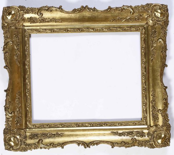 Cornice a vassoio in pastiglia dorata. XIX secolo  - Asta Cornici antiche - Associazione Nazionale - Case d'Asta italiane