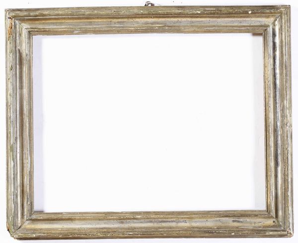 Cornice modanata �Salvator Rosa� argentata. Italia centrale XVIII secolo  - Asta Cornici antiche - Associazione Nazionale - Case d'Asta italiane