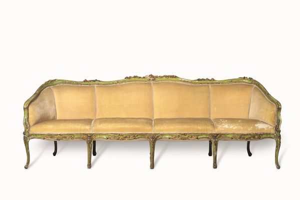 Divano in legno laccato. Venezia, met XVIII secolo  - Asta Dimore italiane - Associazione Nazionale - Case d'Asta italiane