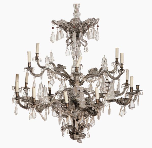 Lampadario a due ordini, 12 luci su un ordine e sei sull�altro. Ricostruito con elementi antichi in stile genovese settecentesco  - Asta Dimore italiane - Associazione Nazionale - Case d'Asta italiane