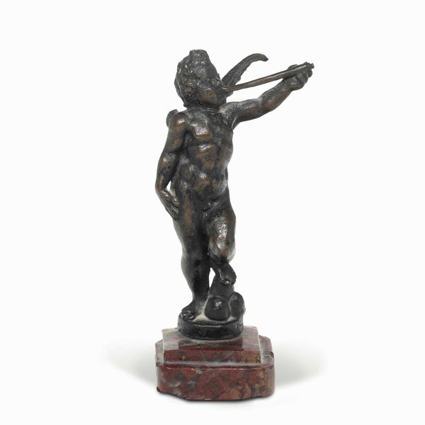 Putto che suona la tromba. Fonditore italiano del XVII secolo  - Asta Dimore italiane - Associazione Nazionale - Case d'Asta italiane