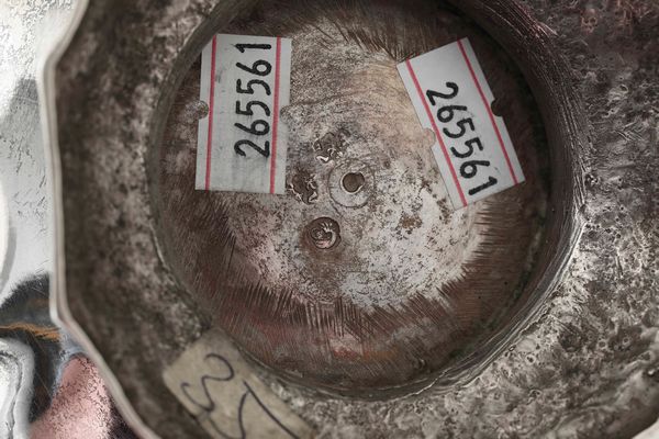 Caffettiera in argento fuso, sbalzato e cesellato, Repubblica Veneta XVIII secolo  - Asta Dimore italiane - Associazione Nazionale - Case d'Asta italiane