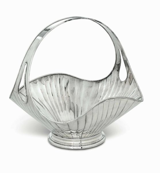 Grande cestino in argento 925. Argenteria fiorentina del XX secolo. Argentiere Pampaloni  - Asta Dimore italiane - Associazione Nazionale - Case d'Asta italiane