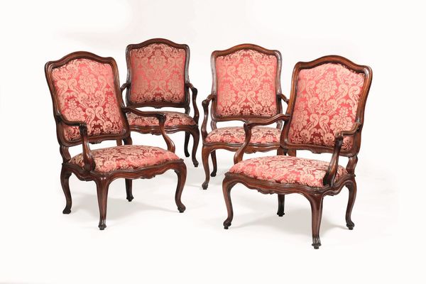 Quattro poltrone in legno intagliato, Genova XVIII secolo  - Asta Dimore italiane - Associazione Nazionale - Case d'Asta italiane