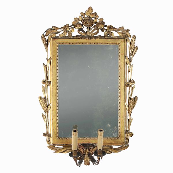 Gruppo di quattro ventole Luigi XVI in legno intagliato e dorato a motivi di spighe di grano e fiori. Piemonte XVIII secolo  - Asta Dimore italiane - Associazione Nazionale - Case d'Asta italiane