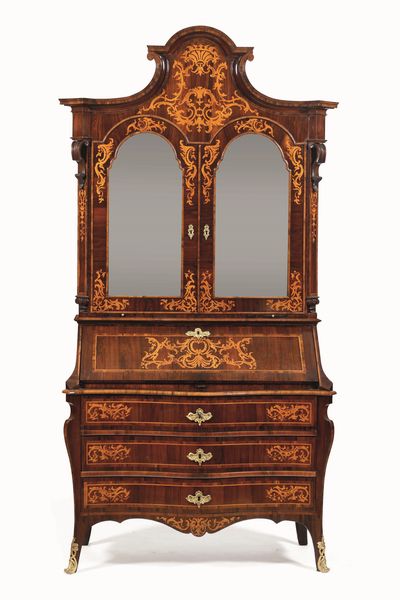 Trumeau lastronato e intarsiato. Roma, XVIII secolo  - Asta Dimore italiane - Associazione Nazionale - Case d'Asta italiane