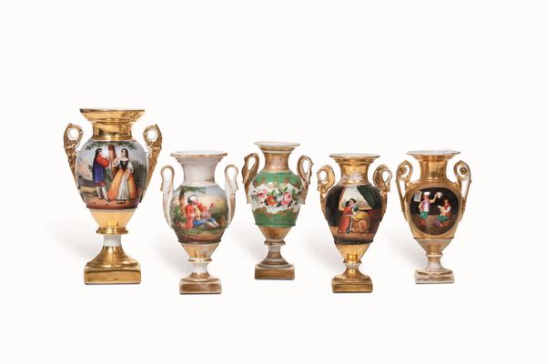 Cinque vasi, XIX secolo  - Asta Dimore italiane - Associazione Nazionale - Case d'Asta italiane