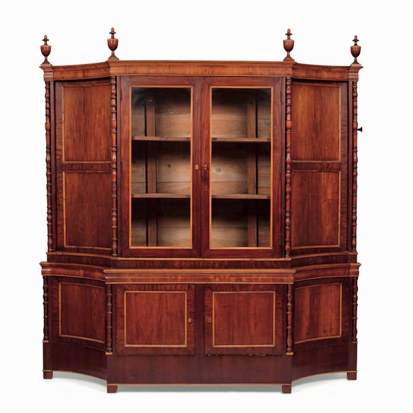 Mobile architettonico neoclassico a doppio corpo.<BR>Veneto XIX secolo  - Asta Dimore italiane - Associazione Nazionale - Case d'Asta italiane