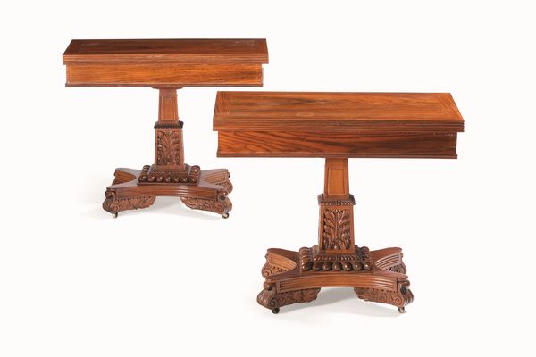 Coppia di tavoli da gioco lastronati. XIX secolo  - Asta Dimore italiane - Associazione Nazionale - Case d'Asta italiane