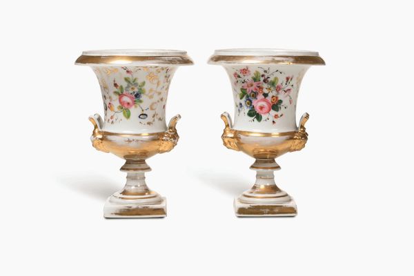 Tre coppie di vasi, XIX e inizio del XX secolo  - Asta Dimore italiane - Associazione Nazionale - Case d'Asta italiane