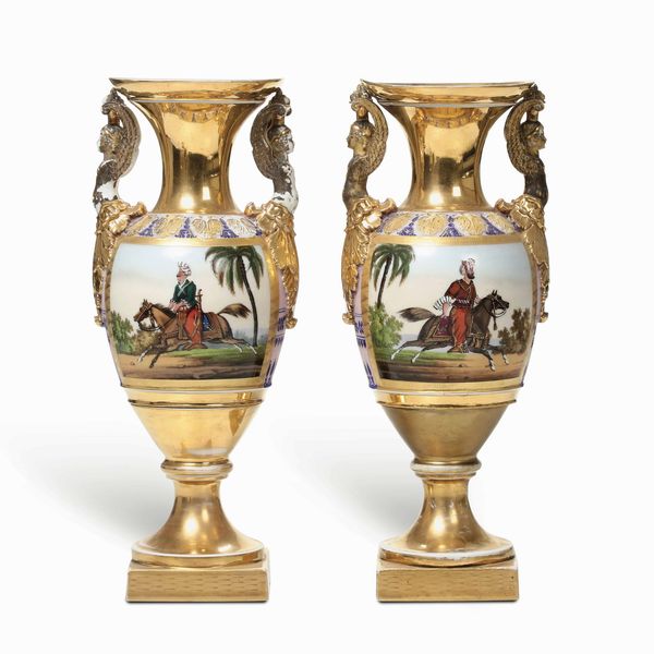 Coppia di vasi<BR>Parigi, primo terzo del XIX secolo  - Asta Dimore italiane - Associazione Nazionale - Case d'Asta italiane