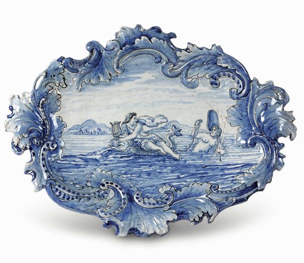 Vassoio a rocailles<BR>Probabilmente Liguria, XX secolo<BR>  - Asta Dimore italiane - Associazione Nazionale - Case d'Asta italiane