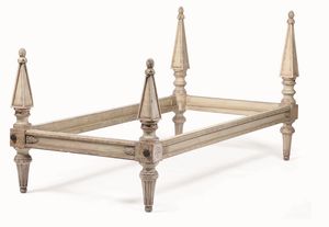 Coppia di letti Luigi XVI in legno laccato. Fine XVIII secolo  - Asta Dimore italiane - Associazione Nazionale - Case d'Asta italiane