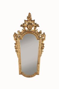 Sei specchiere in legno intagliato e dorato. XIX-XX secolo  - Asta Dimore italiane - Associazione Nazionale - Case d'Asta italiane