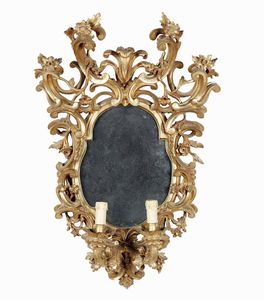 Coppia di specchiere in legno intagliato, traforato e dorato. Toscana XVII-XVIII secolo  - Asta Dimore italiane - Associazione Nazionale - Case d'Asta italiane